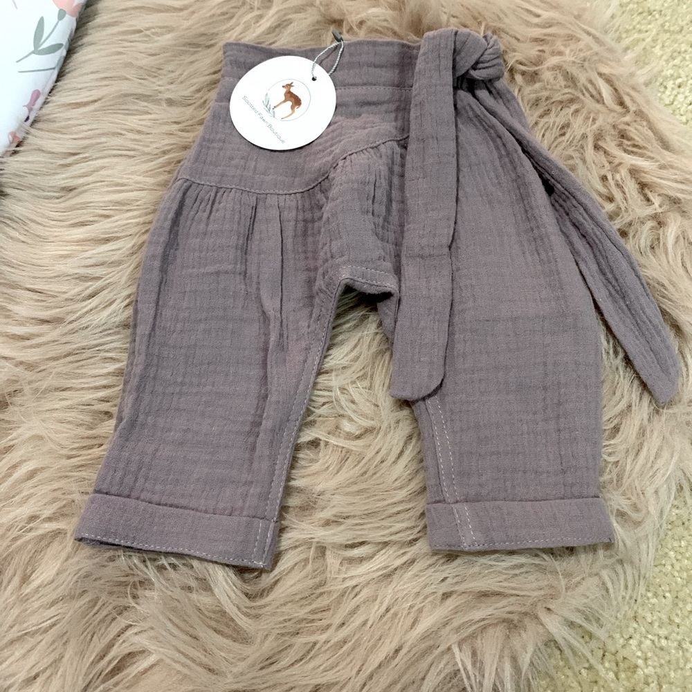 Baby pants 0-3 months